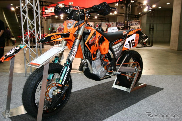【東京モーターサイクルショー05】KTM のオレンジ写真蔵