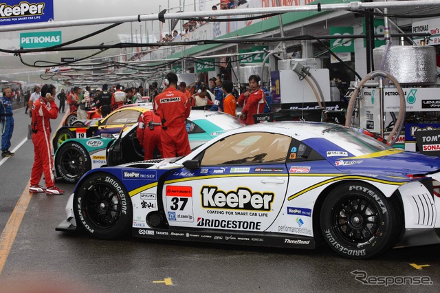 #37 SC430は最終的に2位に入った。写真:TOYOTA