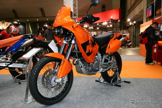 【東京モーターサイクルショー05】KTM のオレンジ写真蔵