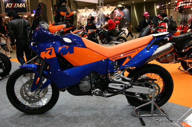 【東京モーターサイクルショー05】KTM のオレンジ写真蔵