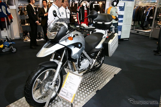 【東京モーターサイクルショー05】写真蔵…大きくなるBMWブース
