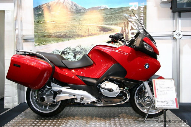 【東京モーターサイクルショー05】写真蔵…大きくなるBMWブース