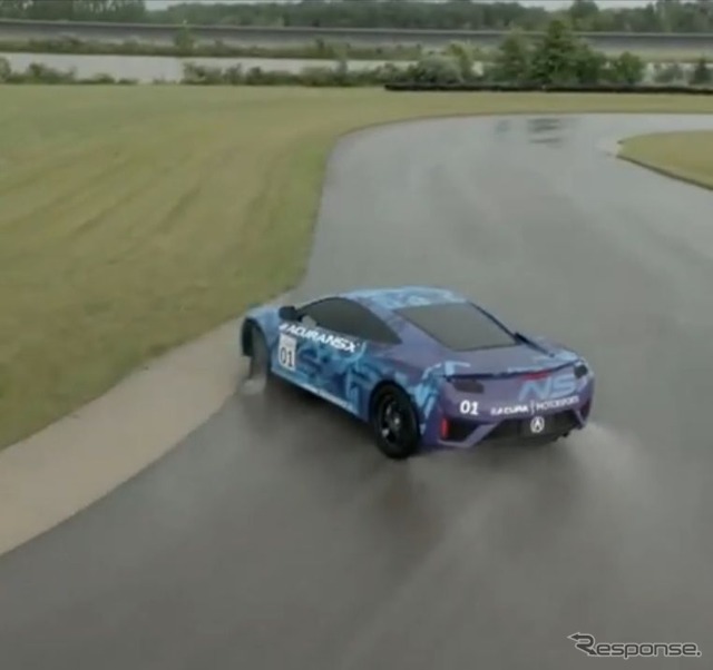 次期アキュラ(ホンダ)NSXのプロトタイプの走行映像