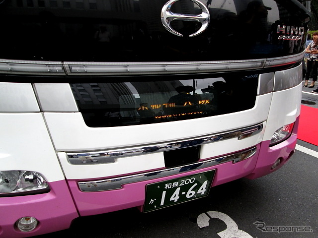 LEDには「京都経由大阪」の文字