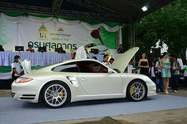 タイで差し押さえ自動車289台競売 フェラーリ、ポルシェも