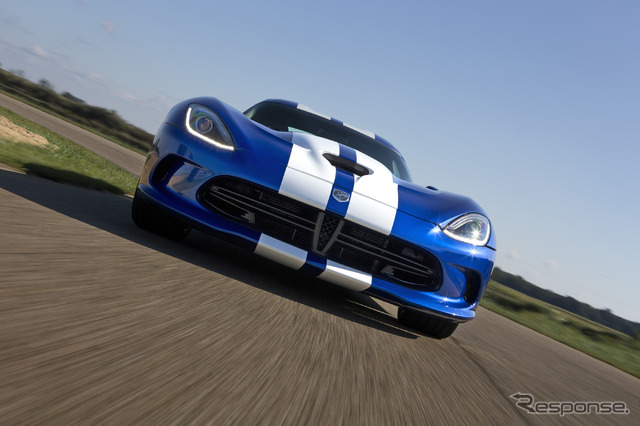 SRT バイパー GTS