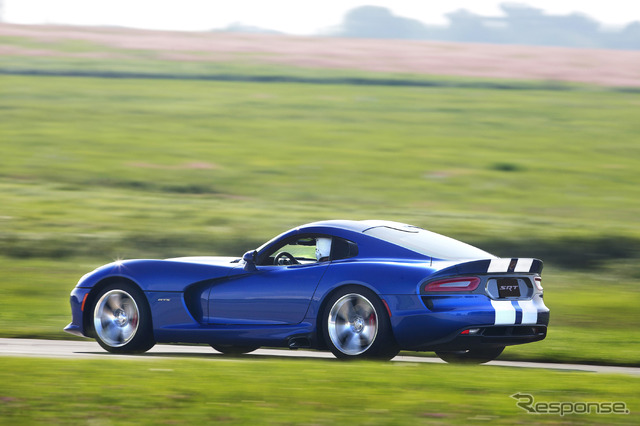 SRT バイパー GTS