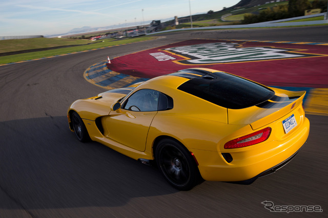 SRT バイパー GTS