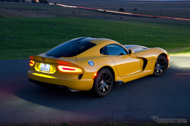 SRT バイパー GTS