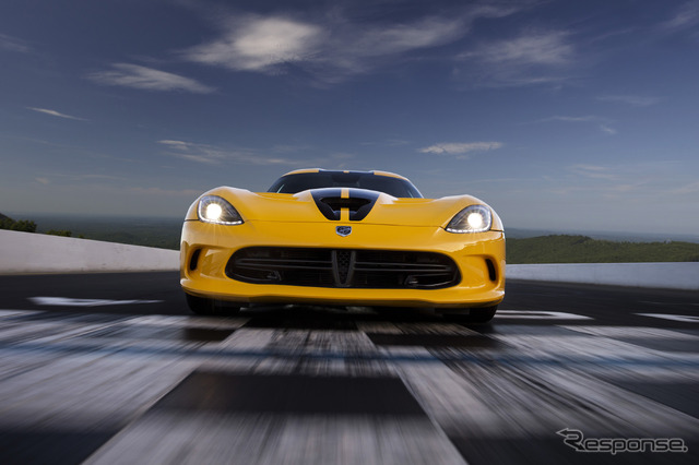 SRT バイパー GTS