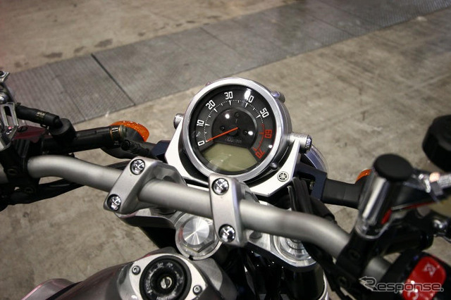 【東京モーターサイクルショー05】ジャパニーズVツイン、ヤマハ MT-01 写真蔵