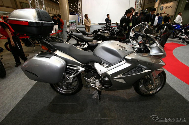 【東京モーターサイクルショー05】ホンダブース写真蔵