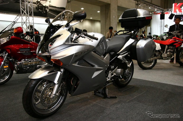 【東京モーターサイクルショー05】ホンダブース写真蔵