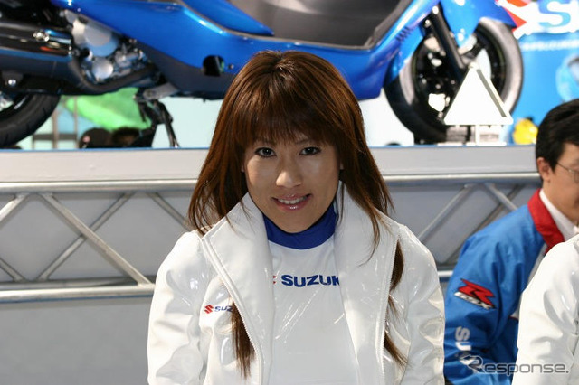 【東京モーターサイクルショー05】もういっちょ! コンパニオン写真蔵