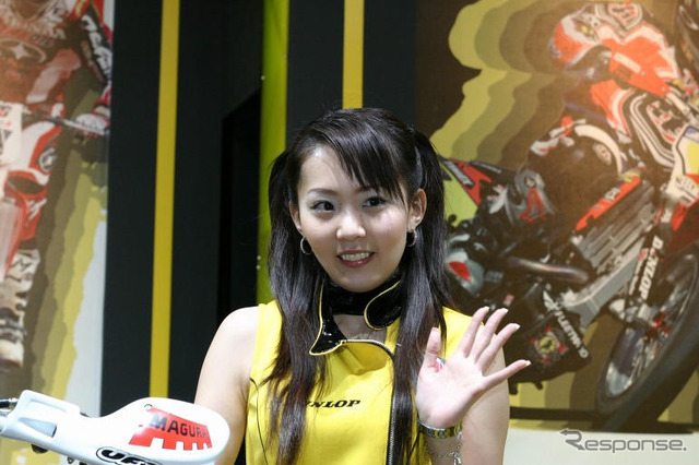 【東京モーターサイクルショー05】もういっちょ! コンパニオン写真蔵