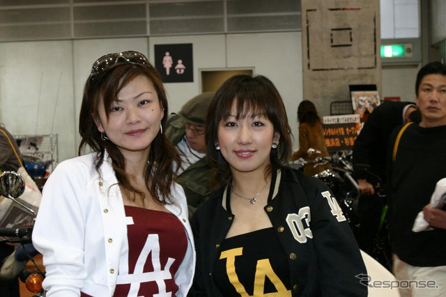 【東京モーターサイクルショー05】もういっちょ! コンパニオン写真蔵