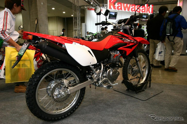 【東京モーターサイクルショー05】バイクナビの提案も…ホンダ写真蔵