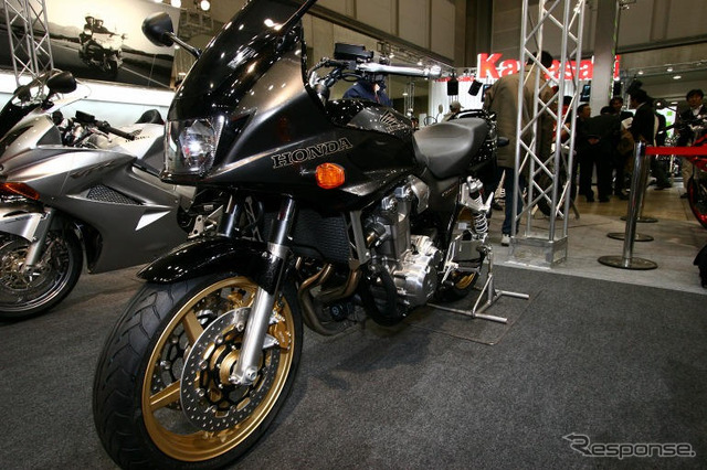 【東京モーターサイクルショー05】バイクナビの提案も…ホンダ写真蔵