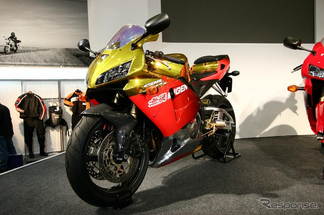 【東京モーターサイクルショー05】バイクナビの提案も…ホンダ写真蔵