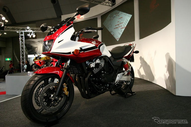 【東京モーターサイクルショー05】バイクナビの提案も…ホンダ写真蔵