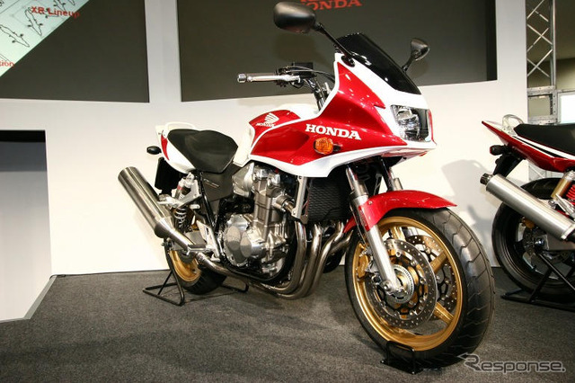 【東京モーターサイクルショー05】バイクナビの提案も…ホンダ写真蔵