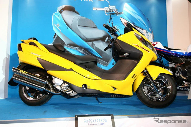 【東京モーターサイクルショー05】写真蔵…スズキ カスタム