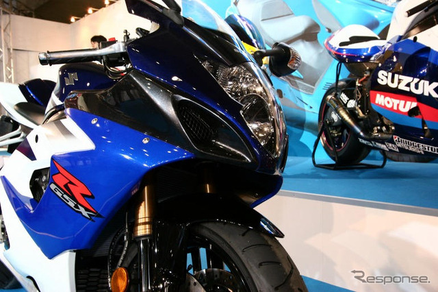 【東京モーターサイクルショー05】写真蔵…スズキ カスタム