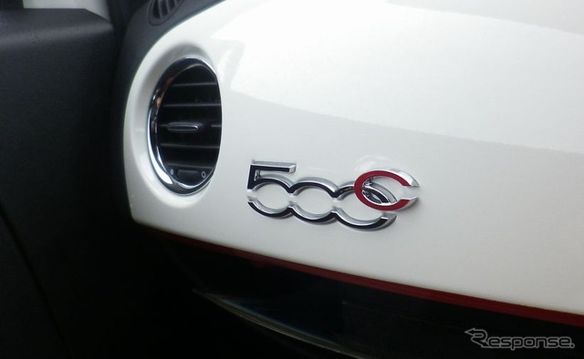 アバルト500Cツーリズモ