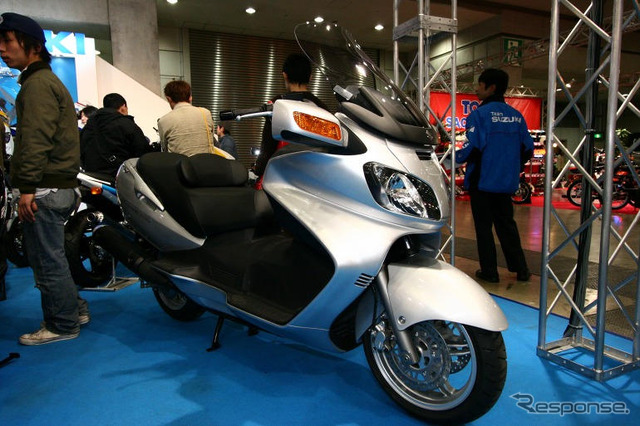 【東京モーターサイクルショー05】スカイウェイブも健在…スズキ写真蔵