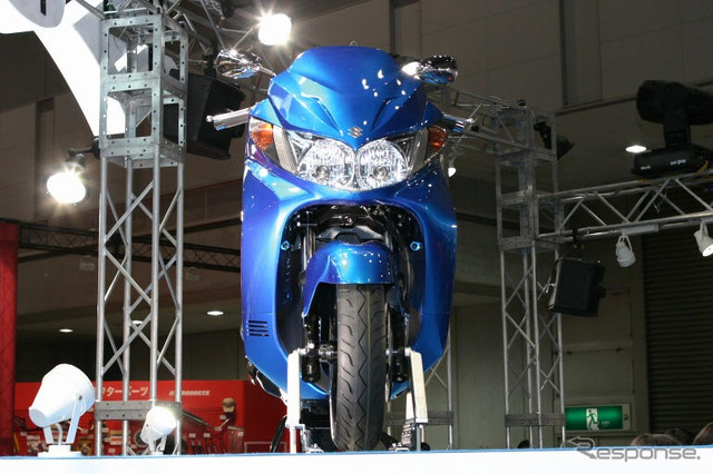 【東京モーターサイクルショー05】スカイウェイブも健在…スズキ写真蔵