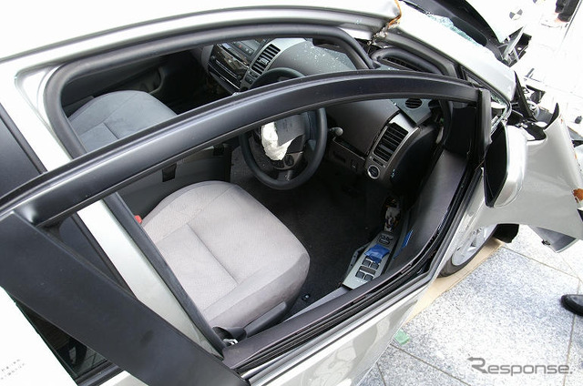 【自動車アセスメント2004】平成16年度分の実験結果を公表