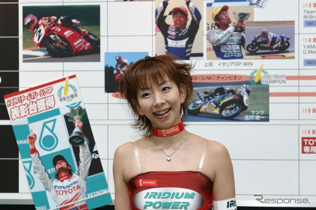 【東京モーターサイクルショー05】写真蔵…ショーとバイクとコンパニオン