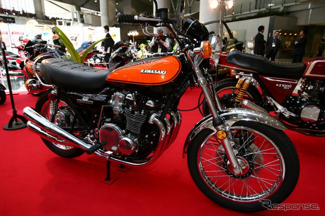 【東京モーターサイクルショー05】70'sカスタムが似合う カワサキ…写真蔵