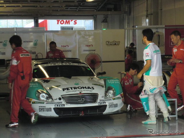 GT500決勝3位、TOM'Sの中嶋一貴&ロシター組SC430。