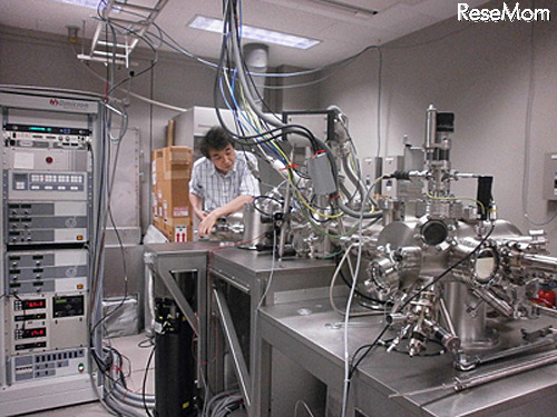 工学研究科量子工学専攻 量子ナノ構造解析学講座（齋藤研究室）