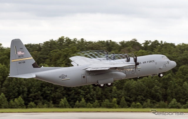 C-130Jスーパー・ヘラクレス輸送機