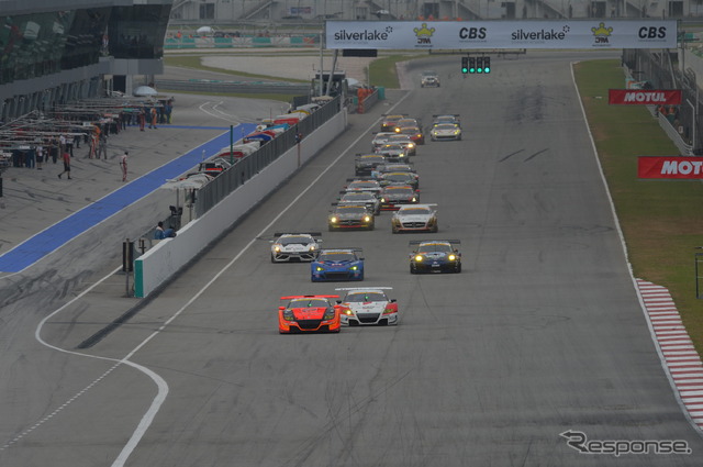今季のGT300はCR-Z等のJAF-GT規定車勢が強い状況にある。写真：GTA