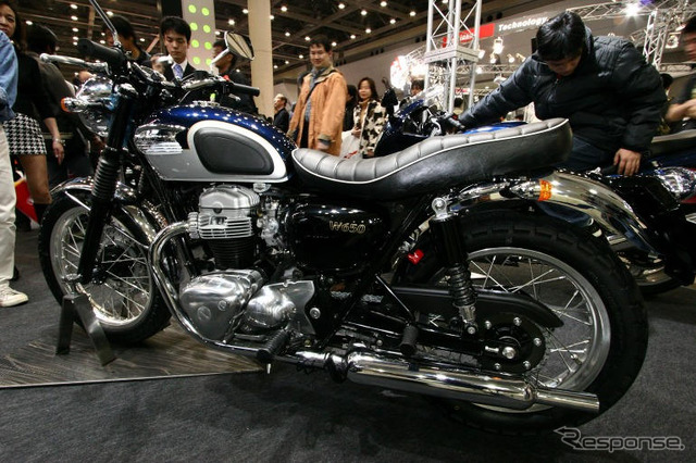 【東京モーターサイクルショー05】WGPでも活躍! カワサキ写真蔵