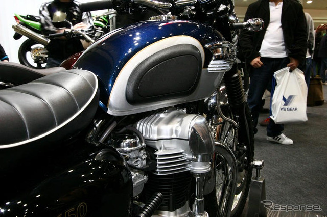 【東京モーターサイクルショー05】WGPでも活躍! カワサキ写真蔵