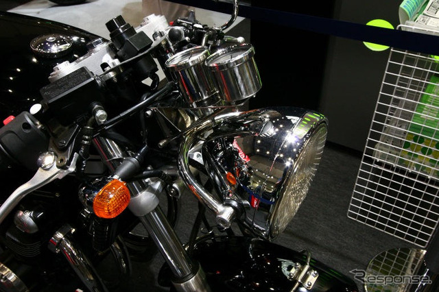 【東京モーターサイクルショー05】WGPでも活躍! カワサキ写真蔵