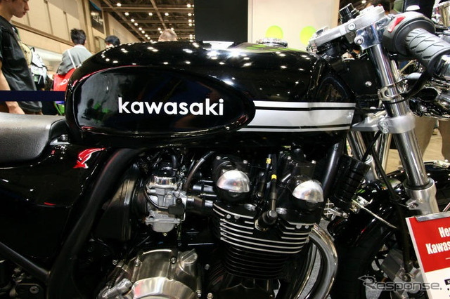 【東京モーターサイクルショー05】WGPでも活躍! カワサキ写真蔵