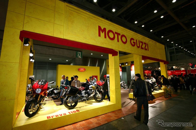 【東京モーターサイクルショー05】際立つ個性…モトグッチ 写真蔵