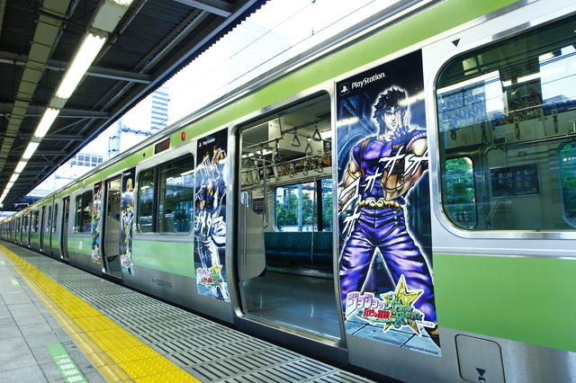 「ジョジョ」の総勢33キャラが勢ぞろい! 運行開始した「ジョジョASBトレイン」の内外装を大公開