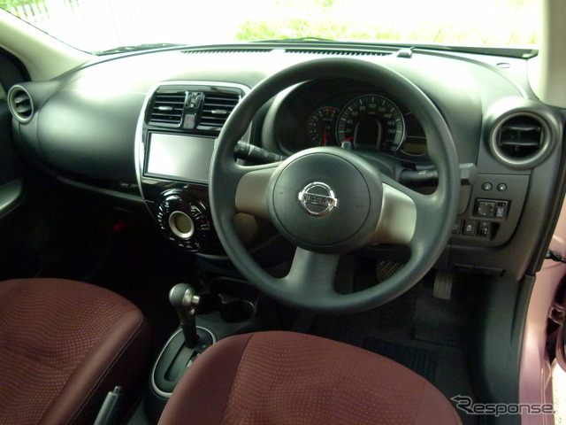 日産 マーチ G 2WD