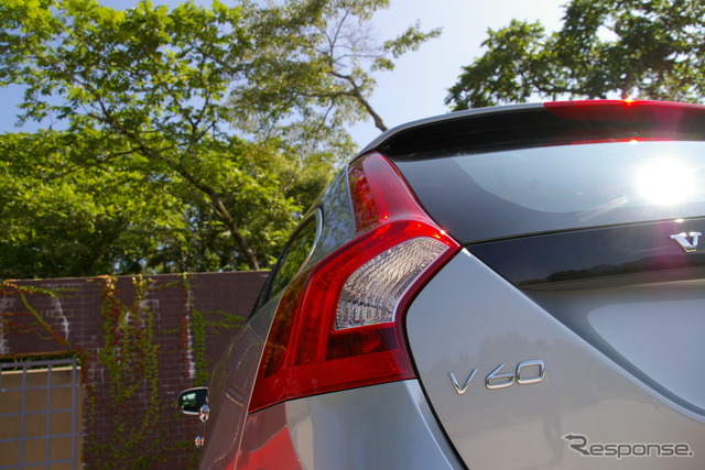 ボルボ V60 2014年モデル