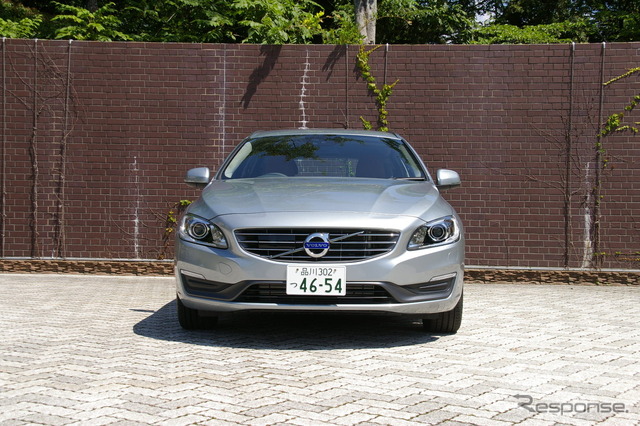 ボルボ V60 2014年モデル