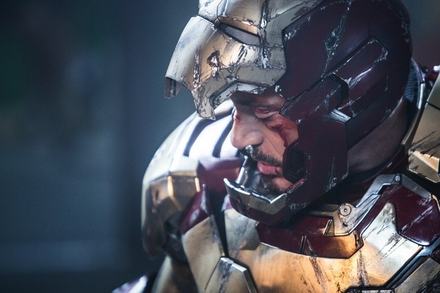 トニー・スターク/『アイアンマン3』 -(C) 2012 MVLFFLLC. TM & -(C) 2012 Marvel. All Rights Reserved.