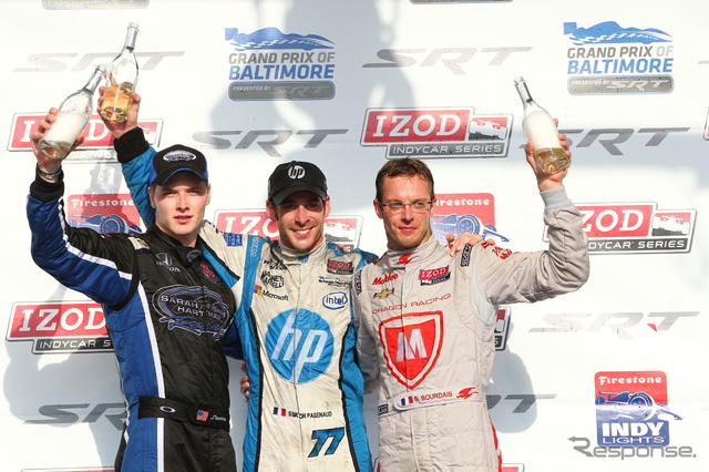 ボルチモア戦の表彰台。左から2位ニューガーデン、優勝パジェノー、3位ブルデー。写真：IndyCar