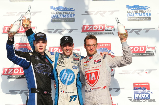 ボルチモア戦の表彰台。左から2位ニューガーデン、優勝パジェノー、3位ブルデー。写真:IndyCar
