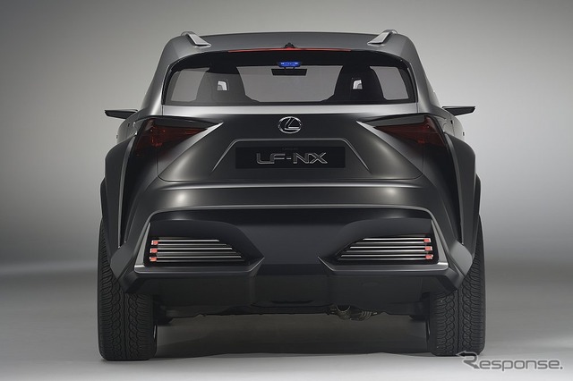 レクサス LF-NX